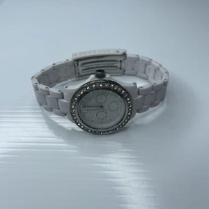 F FMD WS074 135 Japan Stainless Silver Crystals White Ceramic Plastic Untested - Picture 1 of 8
