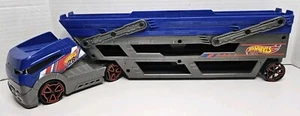 2012 Mattel Hot Wheels City Y0583 Turbo Hauler Semi Truck Car Carrier - Picture 1 of 13