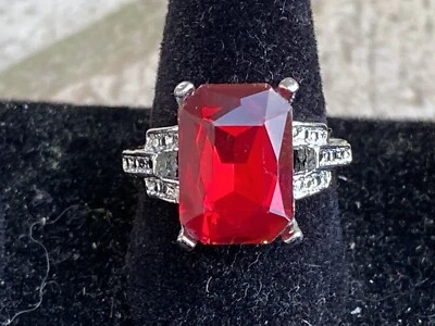 Anillos de compromiso rellenos de plata talla 7,5 corte cuadrado granate rojo circonita cúbica Foto 1 de 3