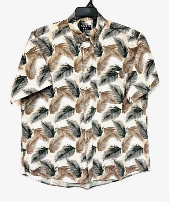 EUC Trader Bay Button Down Shirt Men's XL Short Sleeve, Tropical Print - Image 1 of 4