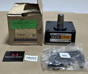 NEW WITH BOX- Oriental Motor GFH5G10-D3 VEXTA Servo Gear Head - Picture 1 of 5