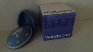 Jazín Wedgwood - Caja de baratijas en forma de huevo - En caja (no original) - Imagen 1 de 4