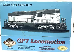 Life-Like HO Proto 2000 GP7 PH II Diesel Locomotive Union Pacific #102 HO5892 - Picture 1 of 4