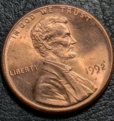1992 1c Memorial Cent NO NECK Mint Error Bu + Uncirculated Strike Through Error - Image 1 of 4