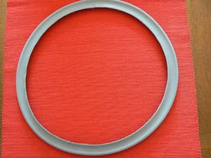 SELLO DE PUERTA ORIGINAL HOTPOINT / CREDA / INDESIT SECADORA P/N C00095978 - Imagen 1 de 1
