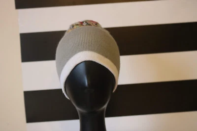 Sombrero Disney Niño Pom Pom Mickey Mouse Goofy Gris Blanco Tira Acrílico Foto 1 de 4
