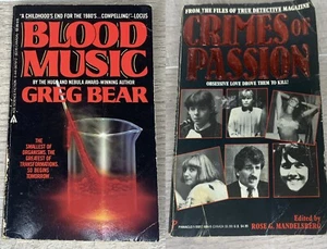 Book Decor Black And Red Theme / Crimes Off Passion & Blood Music Paperback Book - Foto 1 di 9