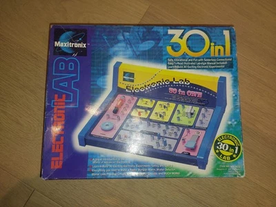 Vintage unused Maxitronic Electronic Lab 30 In 1 Electronic Toy - Image 1 of 3
