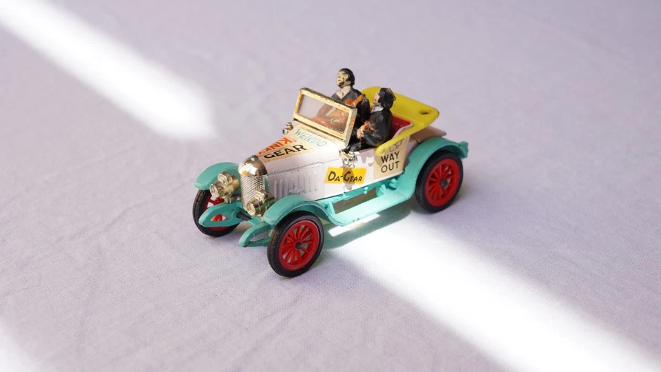 Dinky Toys Meccano The Beatles, 913 Morris Oxford, Intact, Unboxed, See Pics - image 1 of 3