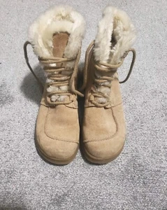 Report Sierra Leder Faur Stiefel Y2K Damengröße 7,5 Lammfell hellbraun Plateau  - Bild 1 von 16