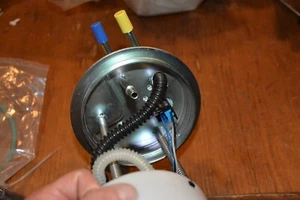 Fuel Pump Module Assembly Fits 05-07 Chevy Tahoe GMC Yukon 5.3L Flex Eng. E3705M - Picture 1 of 5