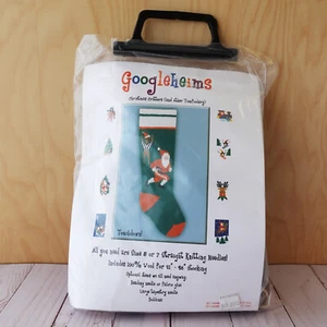 Kits de tejido de medias de Navidad Googleheims ~ Touchdown ~ 100 % lana ~ Papá Noel - Imagen 1 de 3