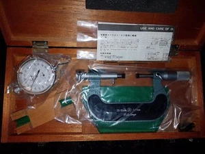 Mitutoyo 107-182 Micrometer With Dial Indicator 25-50 mm - Picture 1 of 5