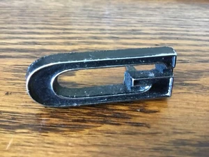 1970 Ford Torino GT Letter G Door Panel Emblem Black - Bild 1 von 1