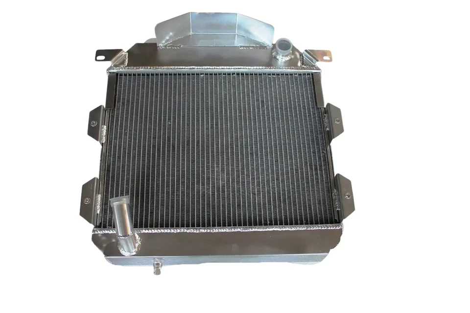 Radiadores de aluminio MT para Austin Healey 100-4 1953 1954 1955 1956 Foto 1 de 4