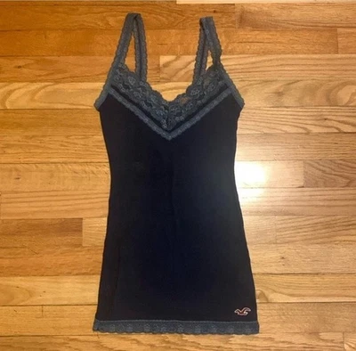 Cami de encaje Hollister Foto 1 de 4