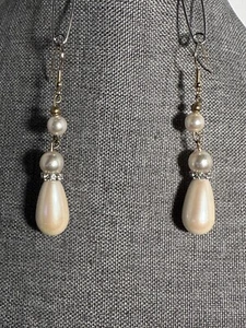 Vintage Drop Pearl and Rhinestone Goldtone Pierced Earrings - Picture 1 of 7