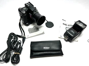 Nikon Coolpix 8700 8MP Digital Camera 8x Zoom, SB-600 Flash, 4x Filter Kit! NICE - Picture 1 of 14