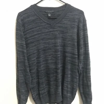 Long sleeve V-neck lightweight via Europa black/ gray sweater Medium - Image 1 of 3