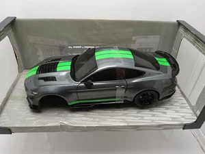 1:18 Solido Ford Shelby Gt500 Gris Vert Manque 1 Roue Avant Défauts - Imagen 1 de 7