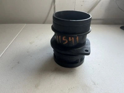 Volkswagen Jetta 2010 sensor de flujo de aire másico de 2,0 L Foto 1 de 4