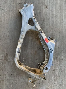 2008 Yamaha YZ450F OEM Main Frame Clean T YZ 450F YZ 450 06-09 - Picture 1 of 11