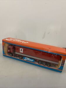 Tekno 1/54  Holland ~ RED TRUCK & Trailer in Box