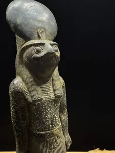 Dios egipcio de granito natural hecho a mano Amón Ra, hecho a mano en Egipto - Imagen 1 de 12
