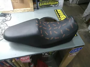 Harley-Davidson Street Reach Seat 52000123DEMO NEW CONDITION MINT! - Picture 1 of 4