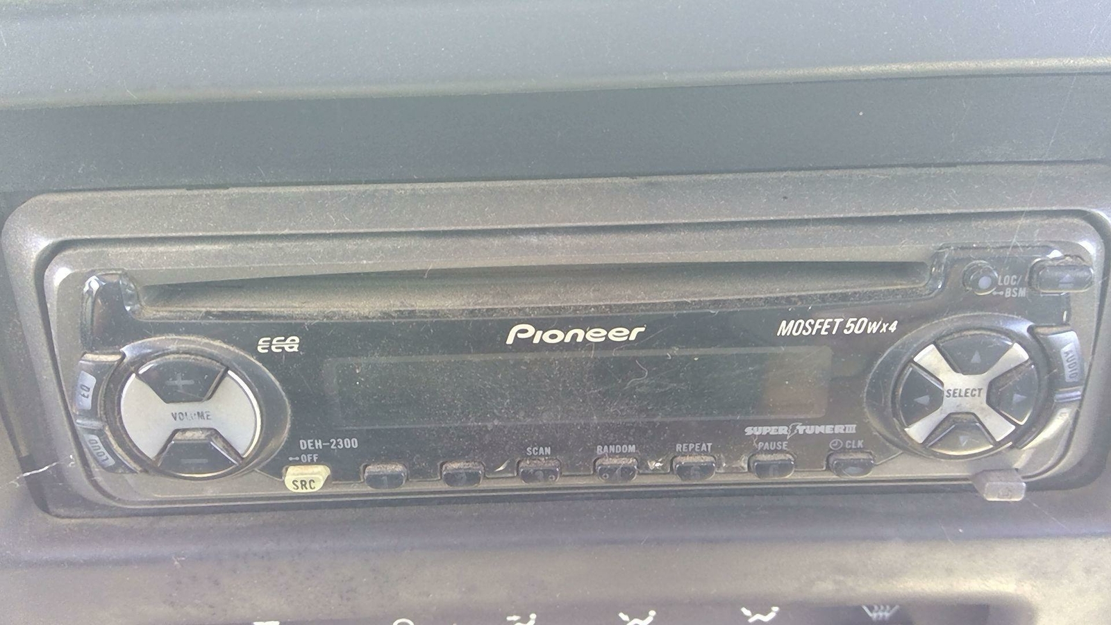 1997 Jeep Wrangler TJ Pioneer Radio 