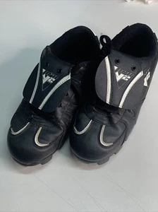 Pro V2 Youth Soccer Cleats Youth Size 6 - Picture 1 of 1