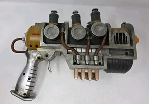 Fallout Official 1:1 Plasma Pistol Replica Collectible Gun Cosplay Bethesda Box - Picture 1 of 10