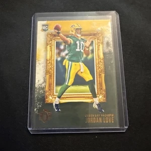 2020 Panini Chronicles #GK-4 Jordan Love Gridiron Kings RC - Foto 1 di 2