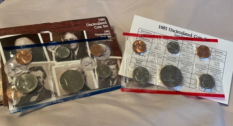 1985 US Mint Proof Set and Uncirculated Coin Set Cover