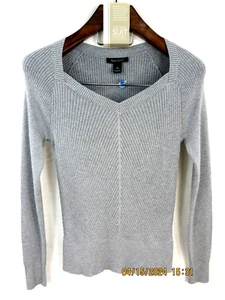WHITE HOUSE BLACK MARKET SZ M Rayo/Nylo/Polye Gray-Silver Spark Sweater Pullover - Picture 1 of 21