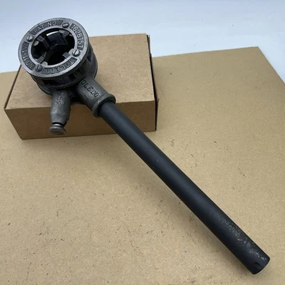 Vintage Toledo No 11 Pipe Threader Head Handle And 1-1/4” Die Head Made In USA - Image 1 of 4