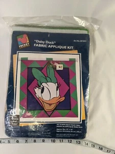 Mickey Unlimited Daisy Duck Fabric Applique Kit DF3003 - Picture 1 of 5