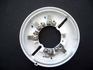 £2.40 Nittan Conventional 470 ohm Diode Base STB-4R470 - Picture 1 of 4