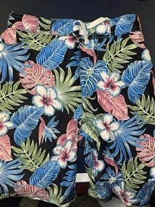 Boys Swimming Shorts Size 7 - Picture 1 of 5