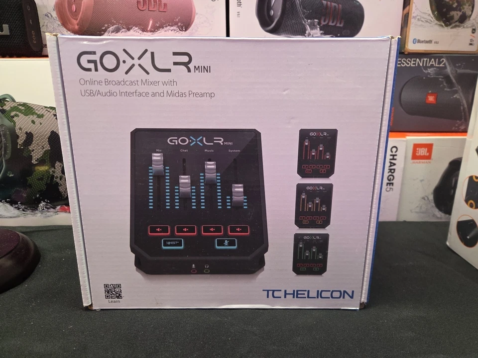 TC Helicon Go XLR Mini - Mixer and Audio Interface - Image 1 of 2