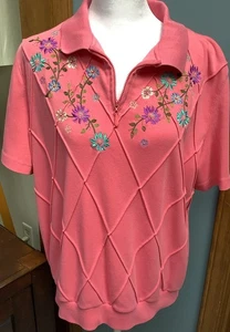 Ladies Top Embroidered Front Short Sleeved 1/4 Zipper Lattice Stitched Front - Picture 1 of 2