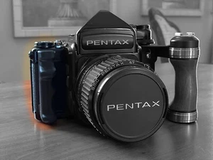 Right Hand Grip for Pentax 67 (6x7) • New, Black, Snap Fit + Screws Included - Picture 1 of 5