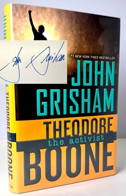 Theodore Boone, The Activist SIGNED by John Grisham 2013 HCDJ 1st printing, Fine Foto 1 de 4