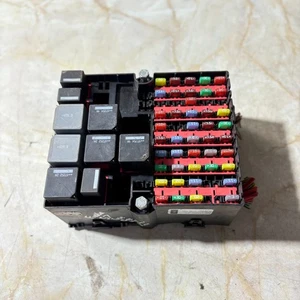 Ford Fiesta Interior Under Dash Fusebox E-11922437-000 - Picture 1 of 13
