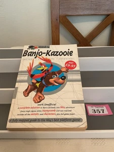 NINTENDO N64 BANJO-KAZOOIE SECRETS  STRATEGIES & SOLUTIONS CHEAT BOOK RUSSEL M - Picture 1 of 8