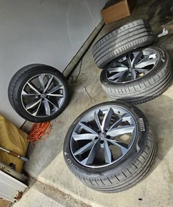 wheels and tires 285 40 21 - Picture 1 of 7