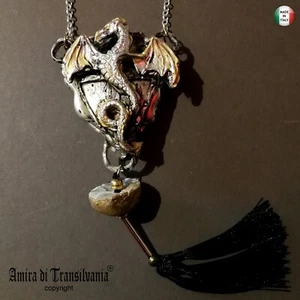 collana con pendaglio amuleto gioiello drago colore oro argento talismano gotico - Foto 1 di 24