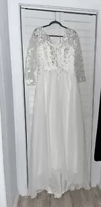 NWT Findlovewedding Wedding Dress Lace Appliqués Off-White Laced Back - Picture 1 of 20