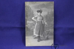 alte Foto AK Frau mit Tracht Oberbayern (Miesbach ) um 1900 - Bild 1 von 1