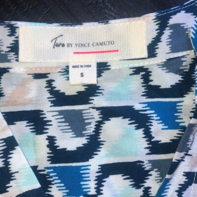 Туника блузка женская Two by Vince Camuto размер Small синяя желтовато-коричневая белая - Изображение 1 из 4
